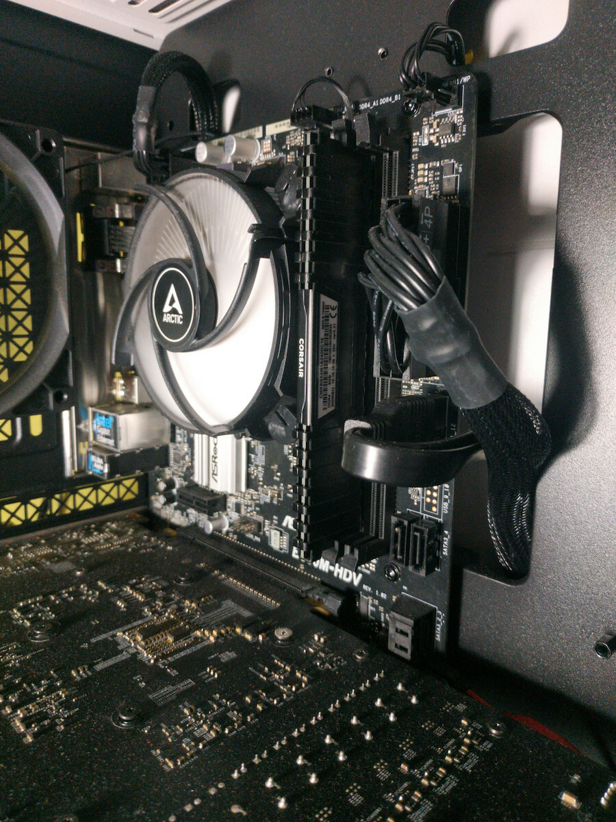 Corsair Vengeance LPX DDR4 με Module 1x16GB και Ταχύτητα 2400 για Desktop CMK16GX4M1A2400C16 - Image 7