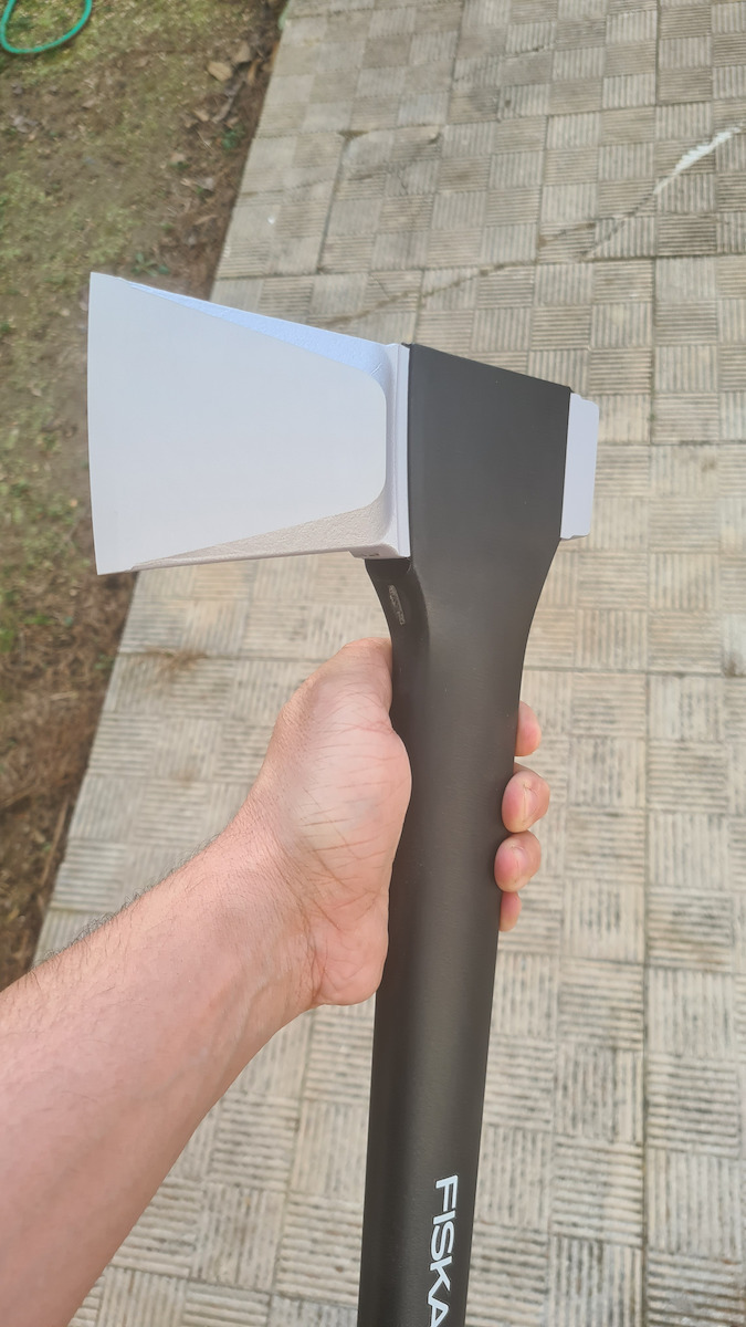 Fiskars X18 S Τσεκούρι Σχισίματος Μήκους 44.5cm και Βάρους 1000gr με λαβή Fiberglass - Image 12