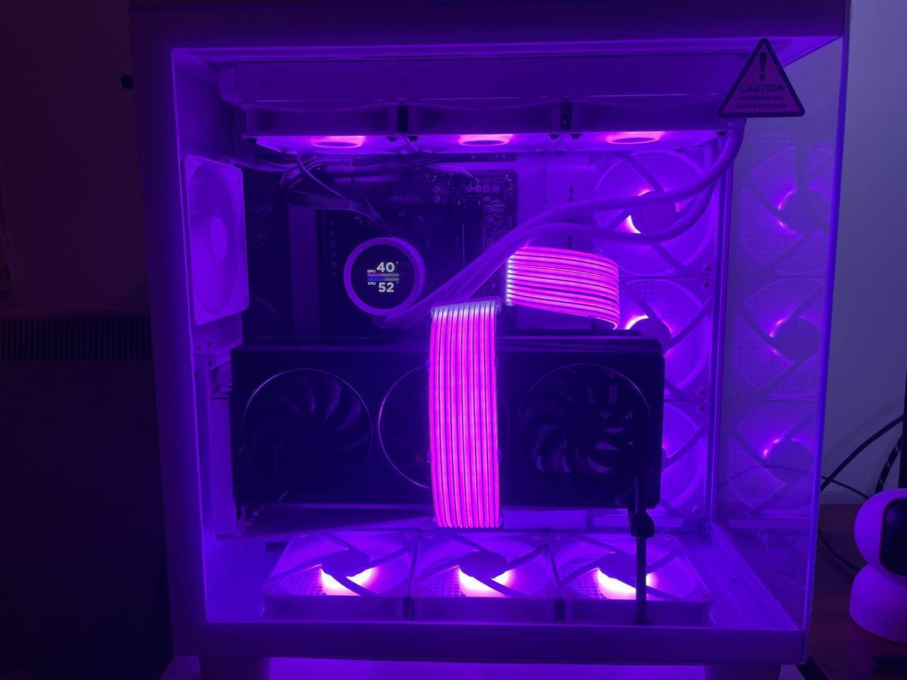 NZXT Vertical GPU Mounting Kit 175 mm PCIe 4.0x16 White - Image 5