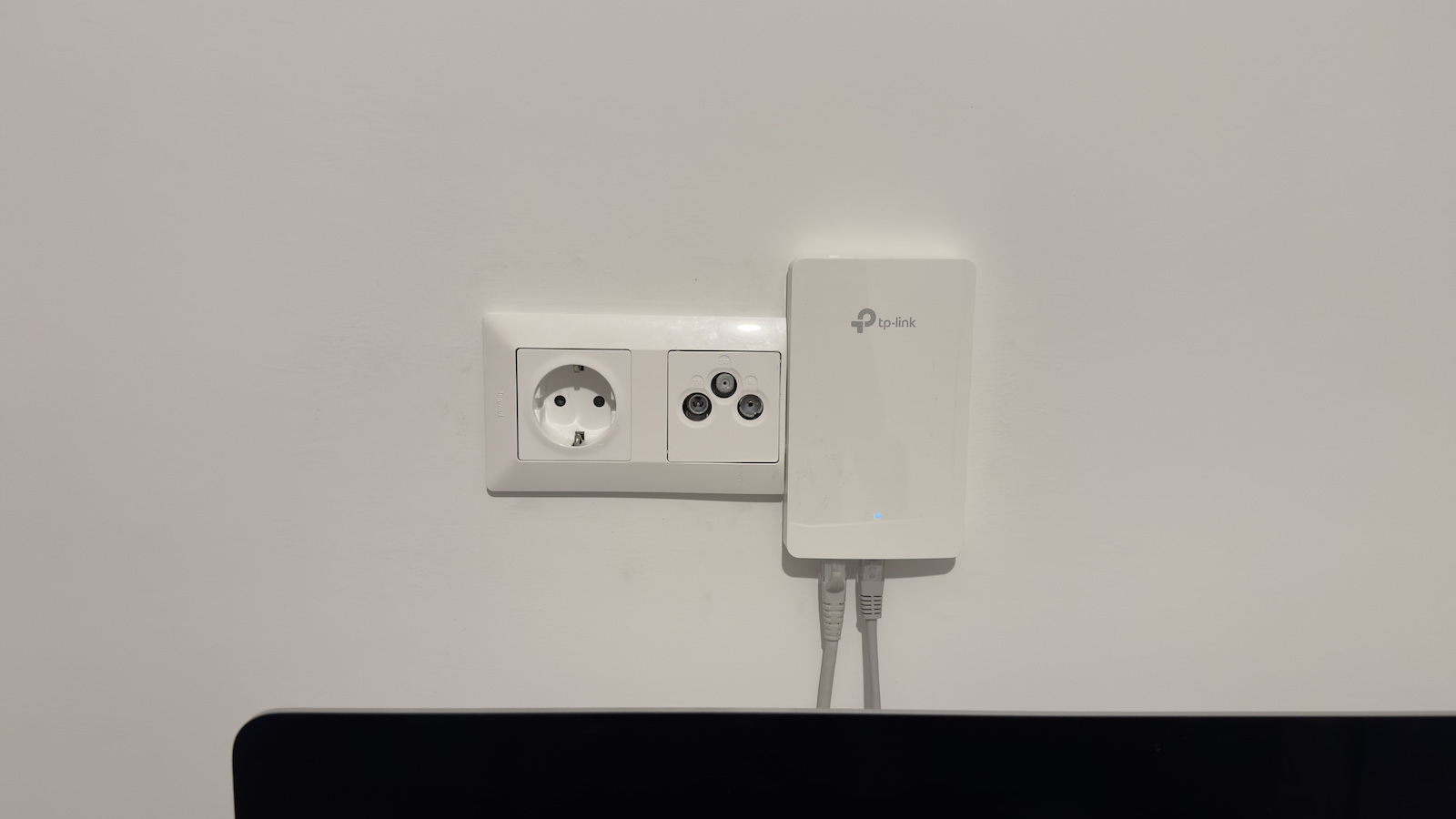 TP-LINK EAP615-Wall v1 Access Point Wi‑Fi 6 Dual Band (2.4 & 5GHz) - Image 13