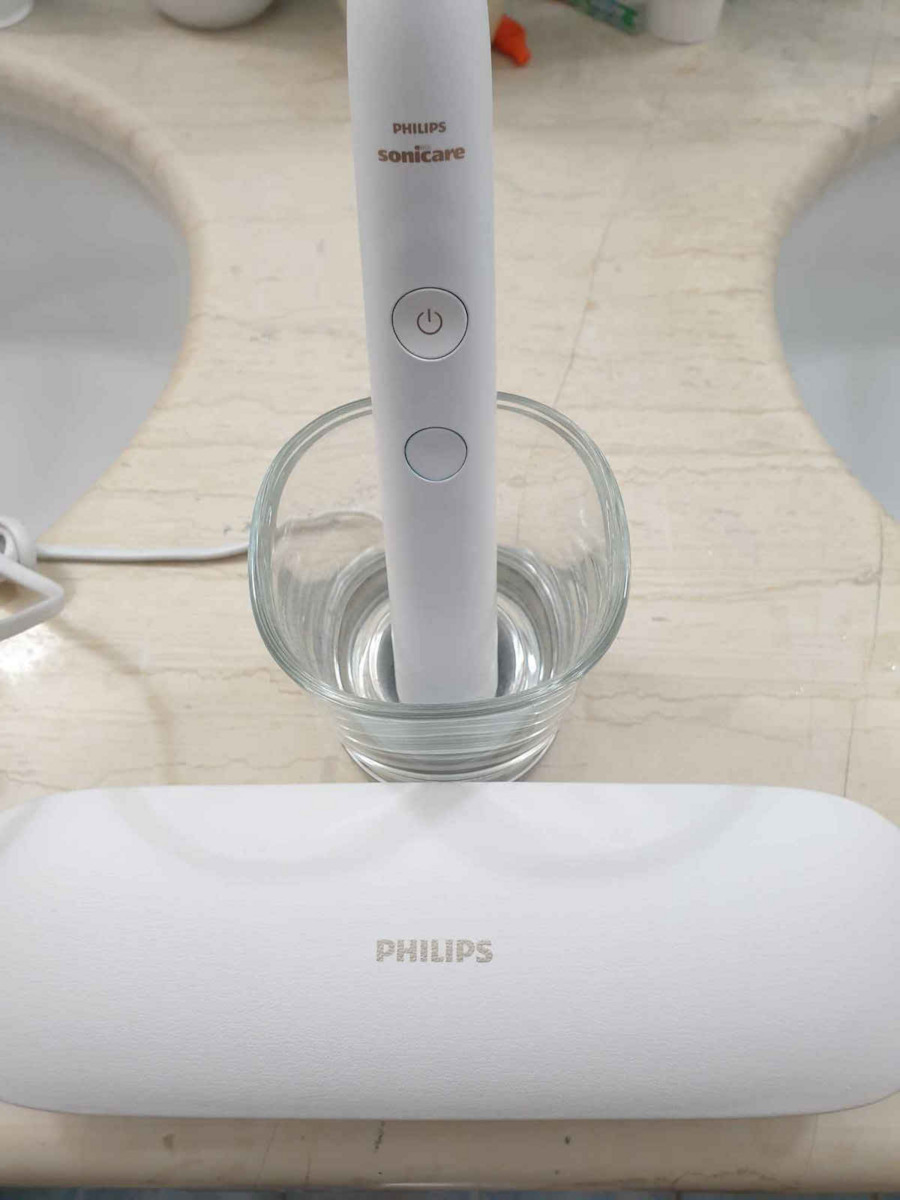 Philips Sonicare DiamondClean 9000 Ηλεκτρική Οδοντόβουρτσα με Αισθητήρα Πίεσης και Θήκη Ταξιδίου Μαύρη - Image 13
