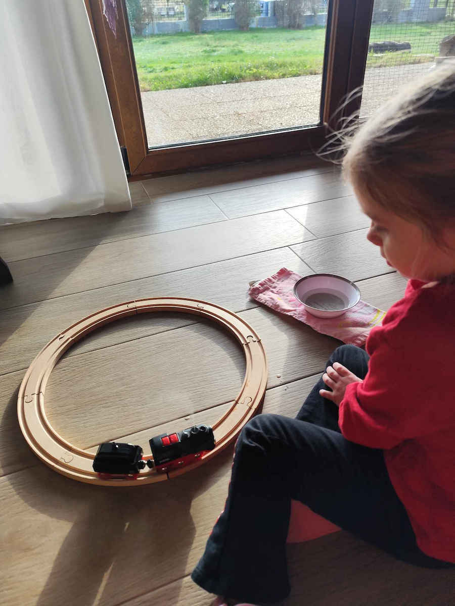 Brio Toys Τρενάκι με Φως και Καπνό για 3+ Ετών 33884 - Image 9