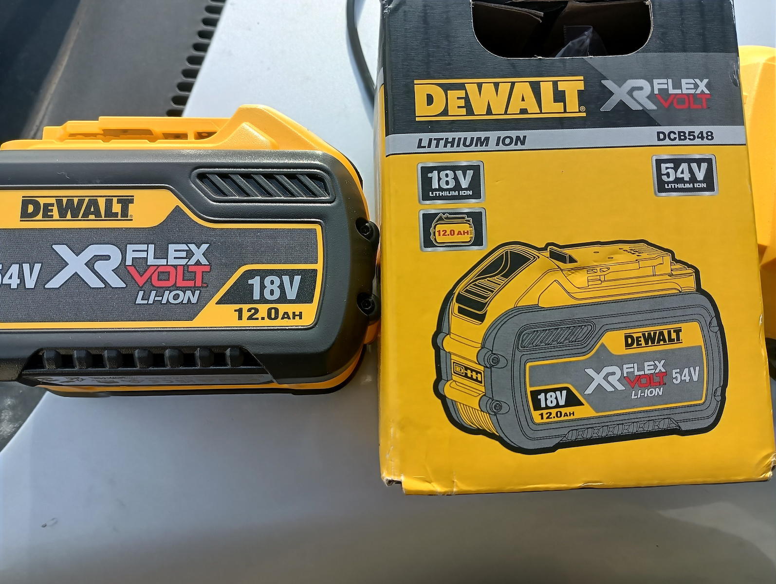 Dewalt Μπαταρία Εργαλείου Λιθίου 54V με Χωρητικότητα 6Ah DCB546 XR FlexVolt - Image 12