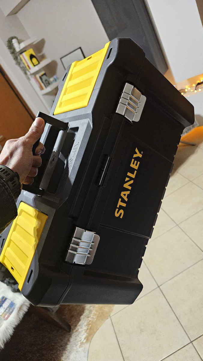 Stanley Essential Εργαλειοθήκη Χειρός Πλαστική με Ταμπακιέρα Π48.2xB25.4xΥ25cm STST1-75521 με Μεταλλικό Κλιπ - Image 8