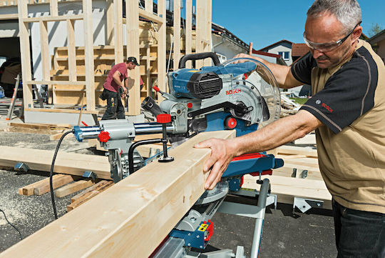 Bosch GCM 12 SDE Professional Φαλτσοπρίονο Ρεύματος Συρόμενο με Ισχύ 1800W, Δίσκο Κοπής Διαμέτρου 305mm & Ταχύτητα Κοπής 4000rpm - Image 8