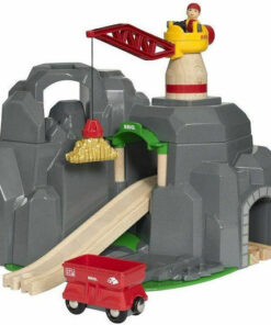 Brio Toys Crane & Mountain Tunnel Πίστα για 3+ Ετών