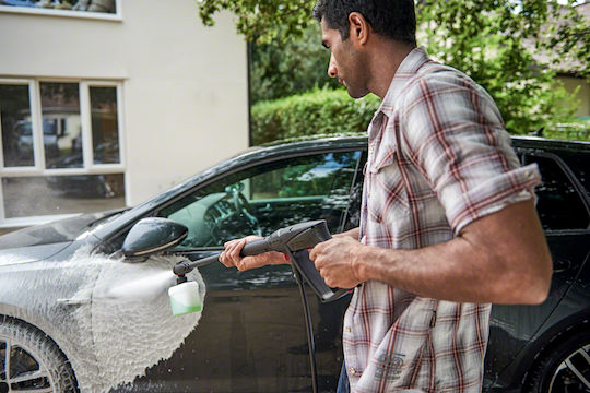 Bosch Universal Aquatak 130 Πλυστικό Ρεύματος 1700W με Πίεση 130bar και Μεταλλική Αντλία - Image 3