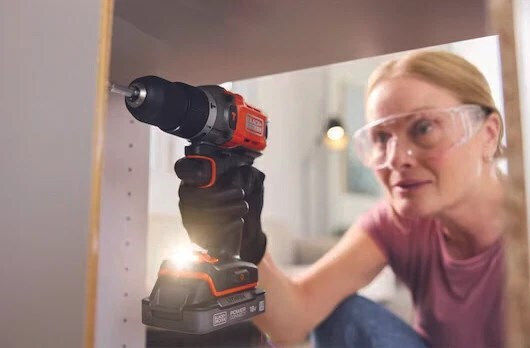 Black & Decker Δραπανοκατσάβιδο Μπαταρίας 18V BCD383D2TA - Image 2