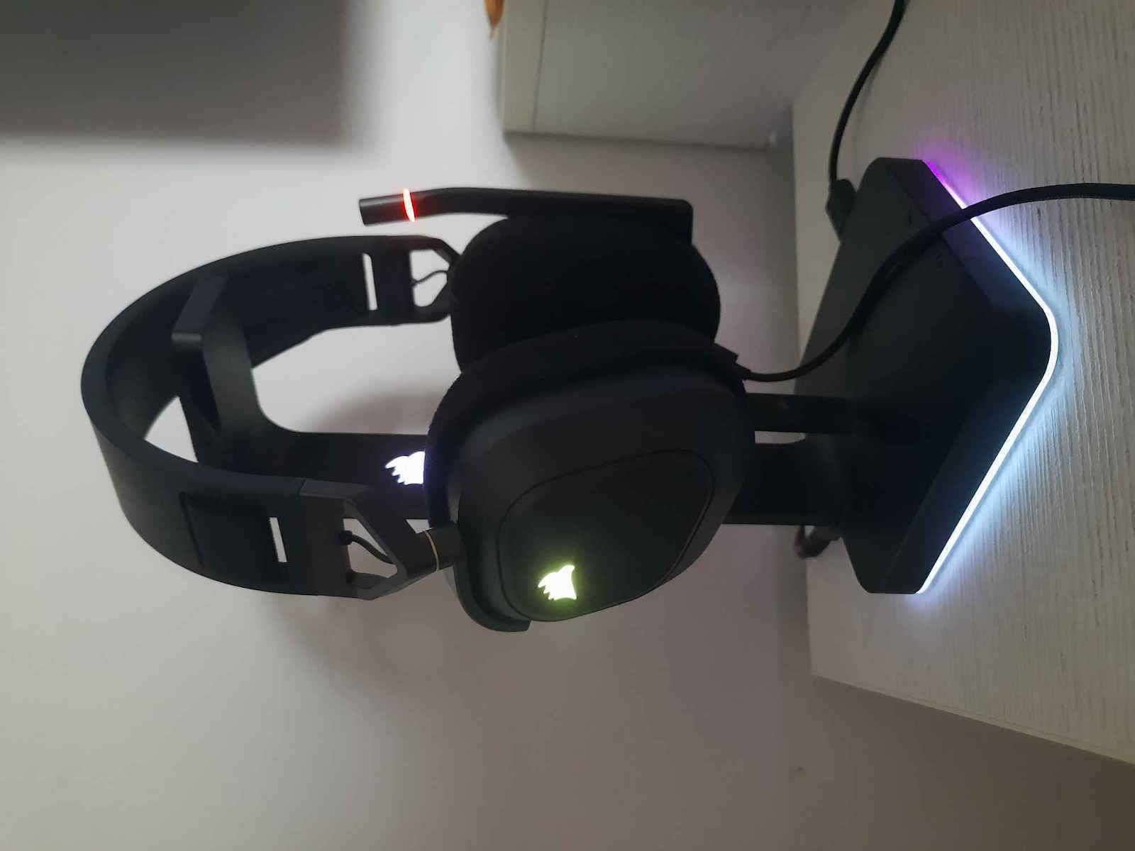Corsair HS80 RGB Wireless Over Ear Gaming Headset με σύνδεση USB Λευκό - Image 13