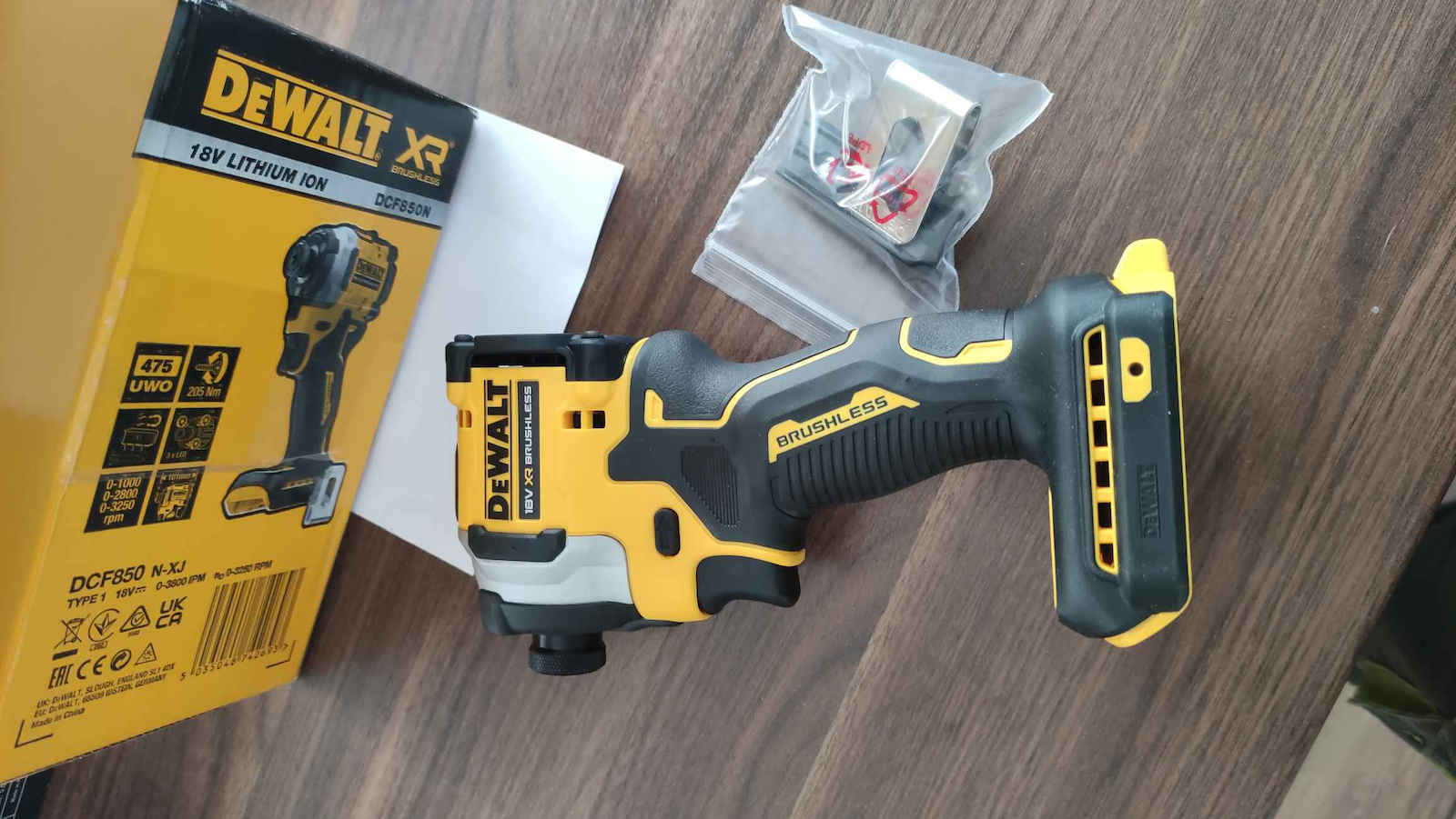 Dewalt Παλμικό Κατσαβίδι Μπαταρίας Brushless 18V 2x1.7Ah DCF850E2T - Image 9