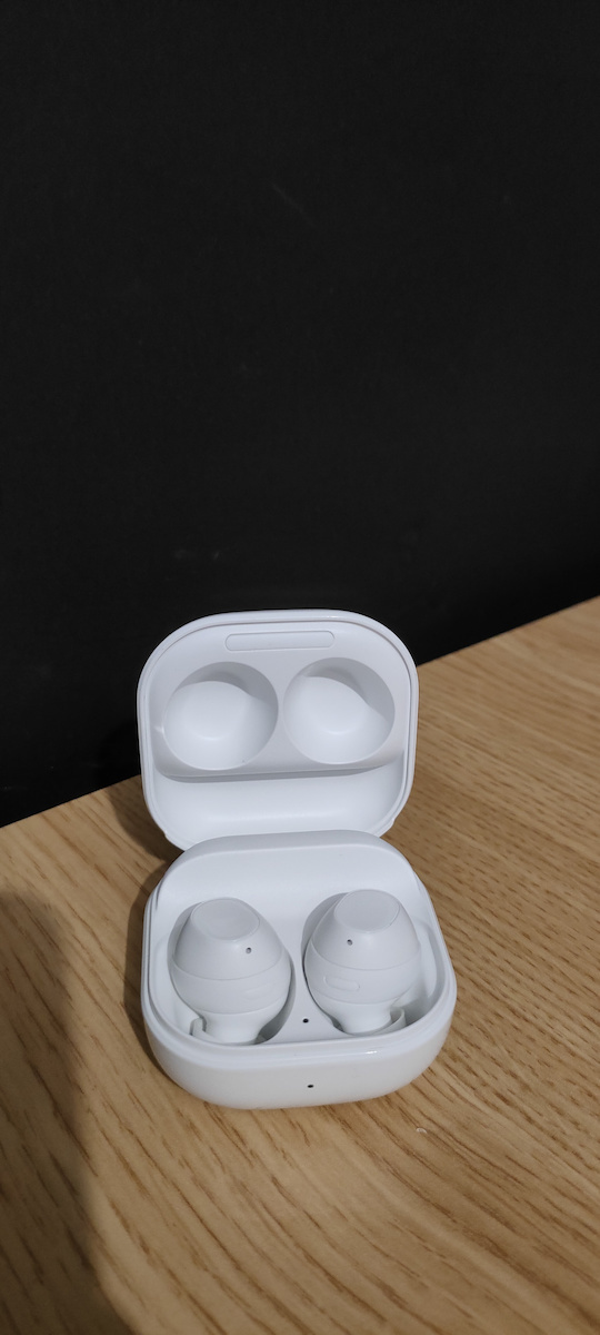 Samsung Galaxy Buds FE Bluetooth Handsfree Ακουστικά με Θήκη Φόρτισης Λευκά - Image 7