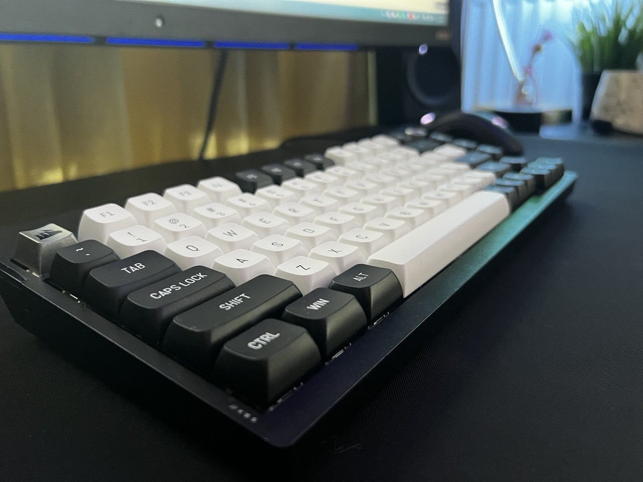 Redragon A132 Keycap CSA PBT Black / White - Image 15