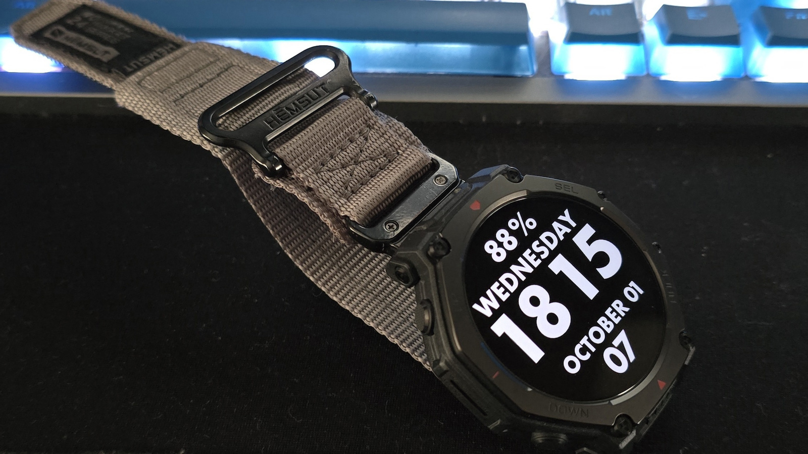Amazfit T-Rex 3 Pro Titanium 48mm Αδιάβροχο Smartwatch (Μαύρο / Χρυσό) - Image 3