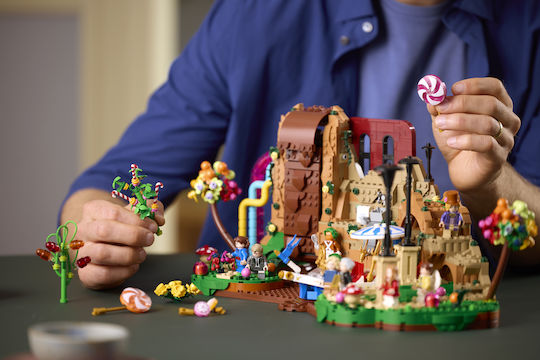 LEGO Ideas Willy Wonka & the Chocolate Factory για 18+ Ετών 2025τμχ 21360 - Image 6